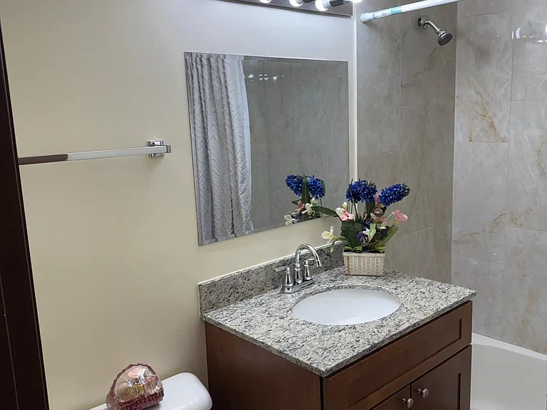 1537 Norway Ln #A — Photo 11