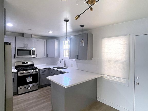 3rd image of 1449 S Bronson Ave #2
