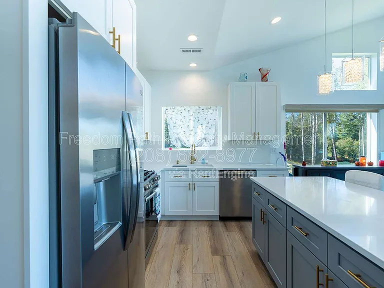 925 Comeback Bay Ln — Photo 5