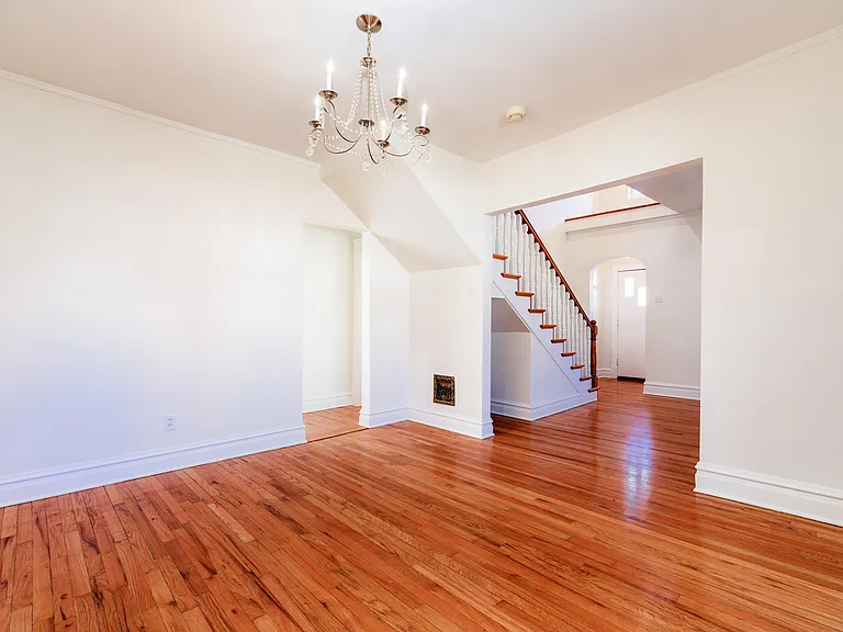 516 Goethe Ave — Photo 13