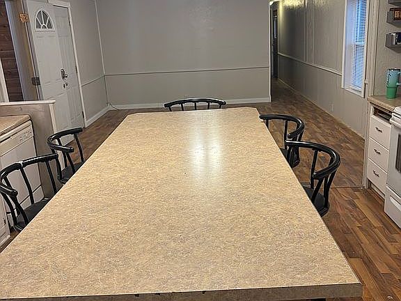 2nd image of 404 Wadena Rd #201