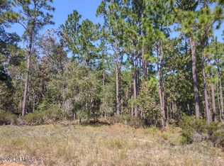 200 Hill Top Loop, Hawthorne, FL 32640