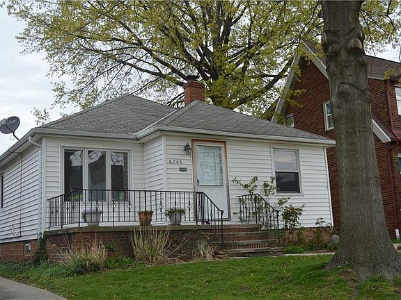 4th image of 6206 Pelham Dr