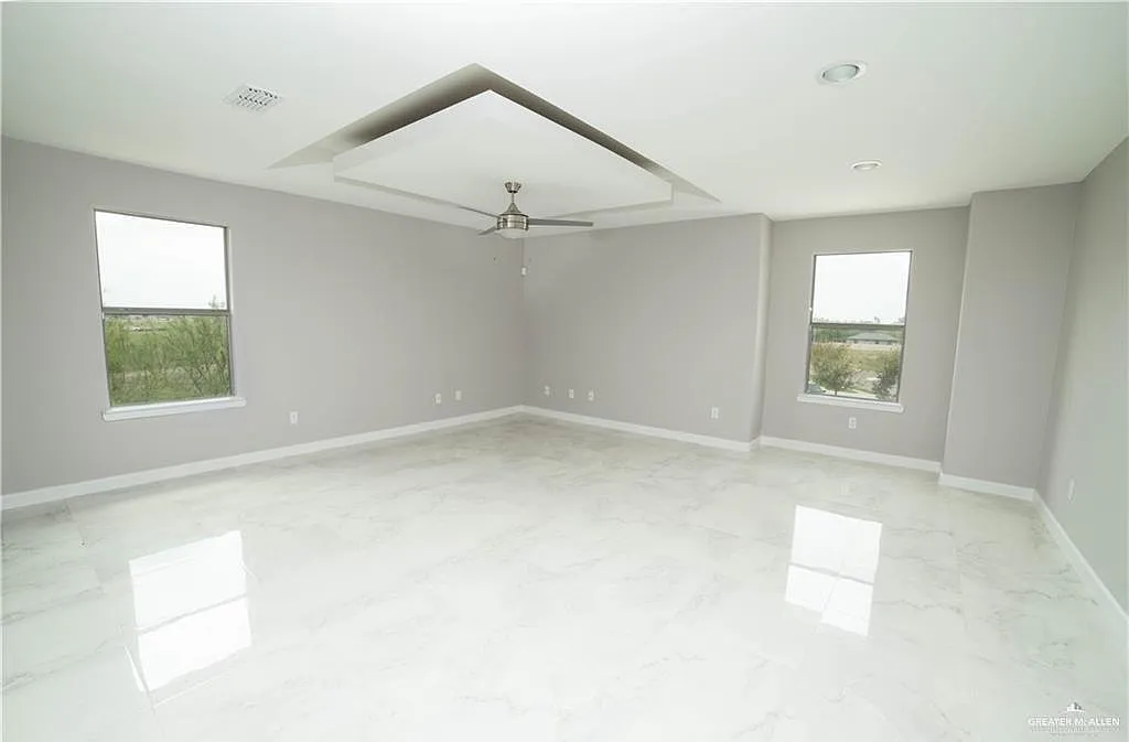 2 bed, 2.0 bath, 1175 sqft, $1,150 — Photo 2