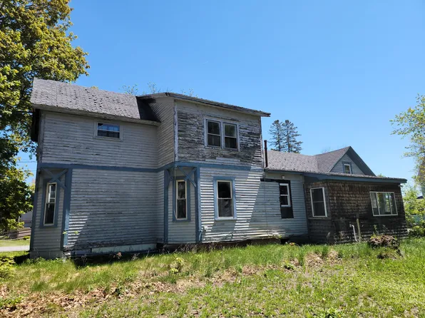 30 Henderson Street, Brownville, ME 04414