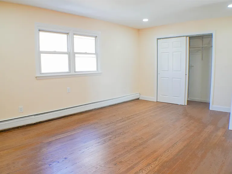 300 Cator Ave #2 — Photo 11