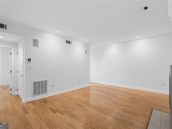 3rd image of 175 15th St NE Suite 409