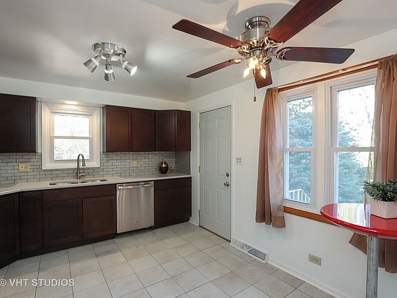 4th image of 701 S Carney Ave