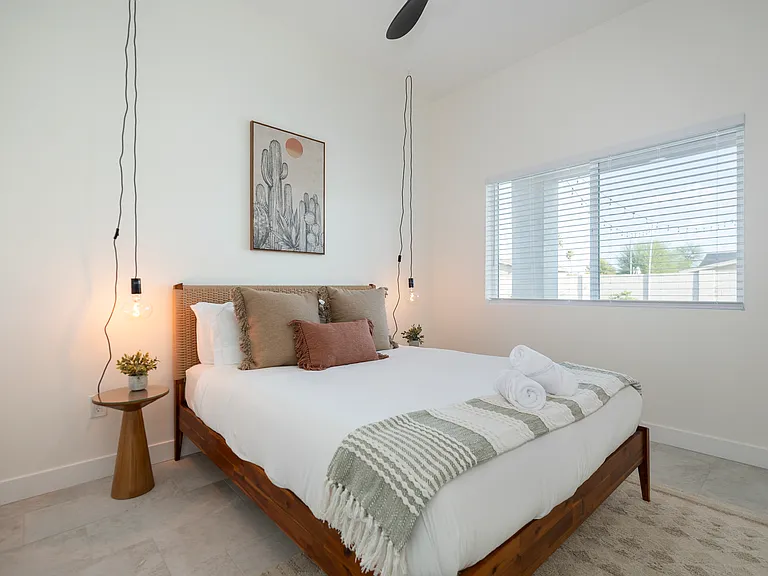 5049 E Shaw Butte Dr — Photo 18