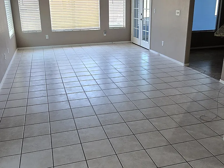 8386 N 107th Dr — Photo 5