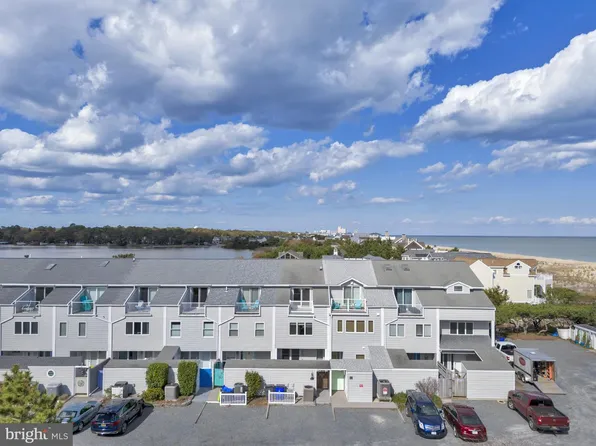 3 Seastrand Ct Unit 24, Dewey Beach, DE 19971