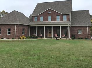 208 Goldfinch Dr, Somerset, KY 42503