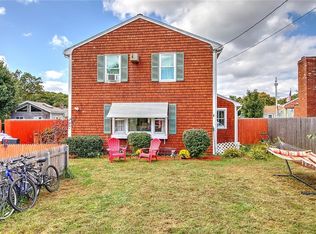 45 Planet Ave, Riverside, RI 02915