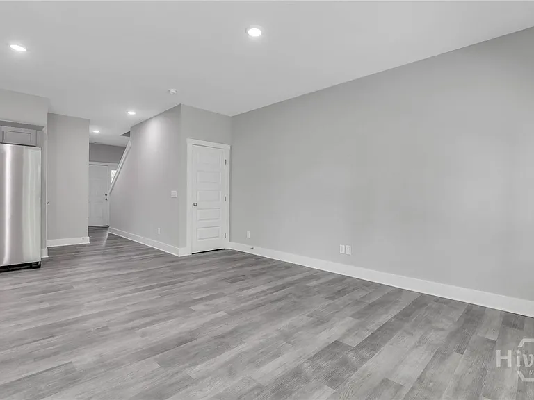 105 Sherwood Ct #3 — Photo 11