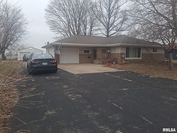 3rd image of 417 N Toepfer St
