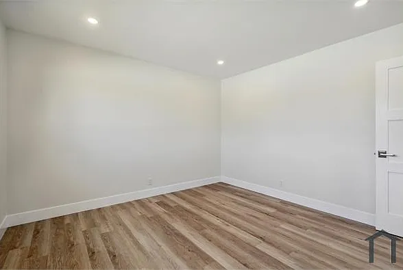 3441 Laguna Ave #1 — Photo 24