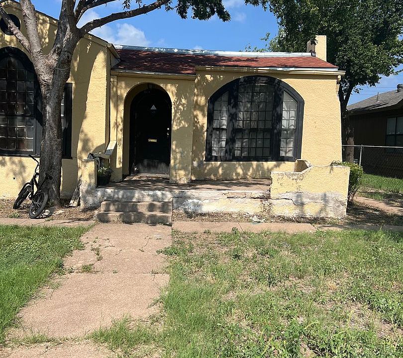 1st image of 882 Hickory St N
