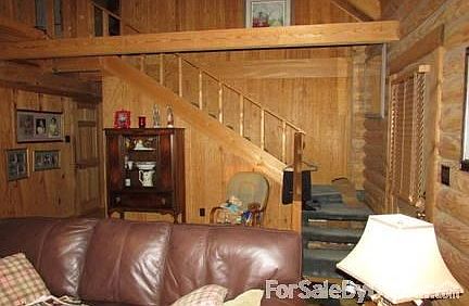 5th image of 224 River Lake Dr