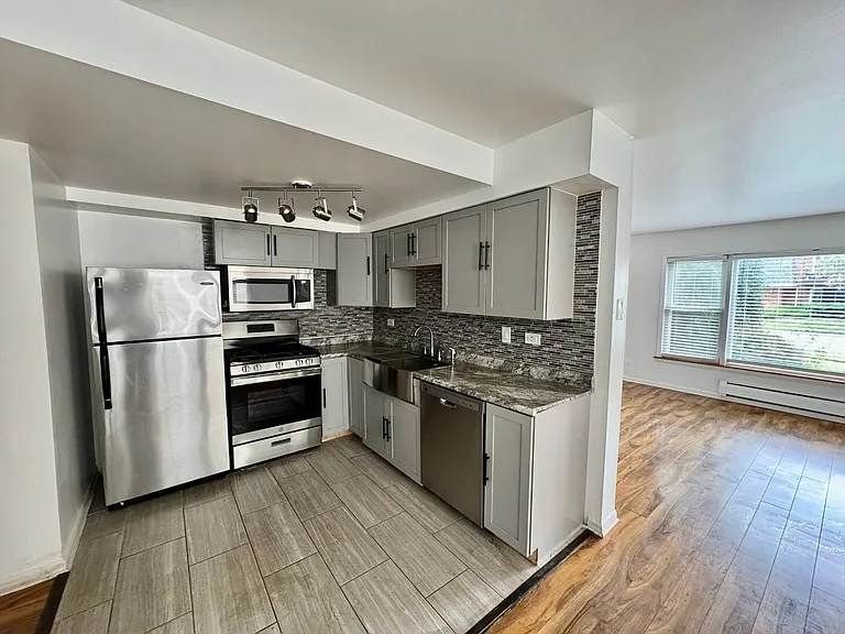 10925 S Keating Ave #1N — Photo 6
