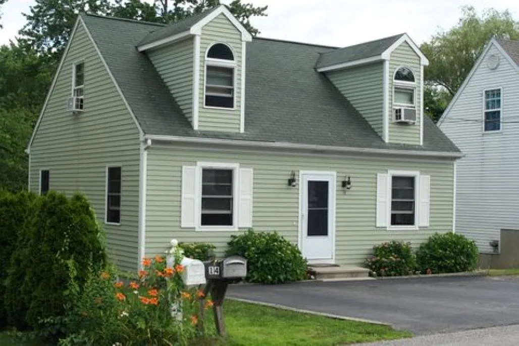 4 bed, 1712 sqft, $3,800 — Photo 1