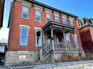 331 Bluff St #1/2, Dubuque, IA 52001