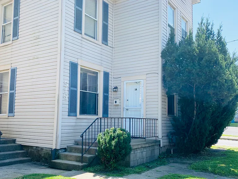 515 Washington Ave #1A — Photo 1
