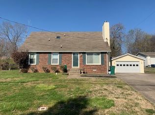 904 Dominion Dr, Clarksville, TN 37042