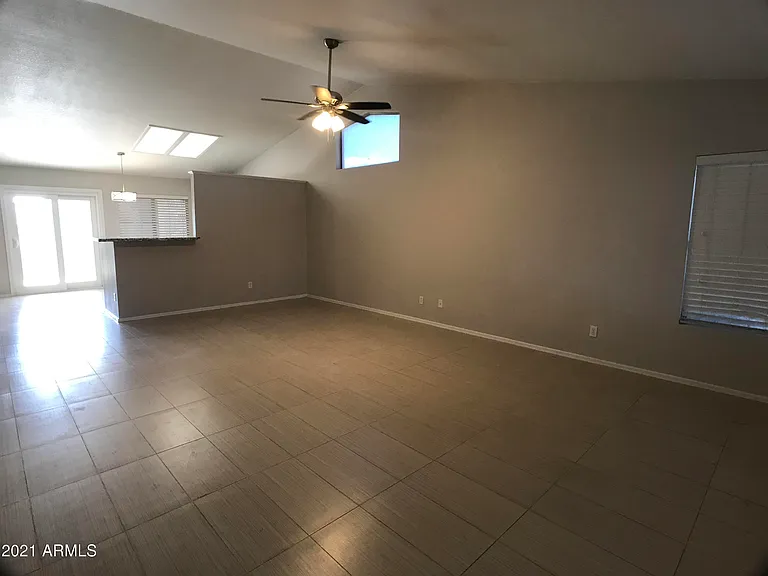 381 E Bart Dr — Photo 5