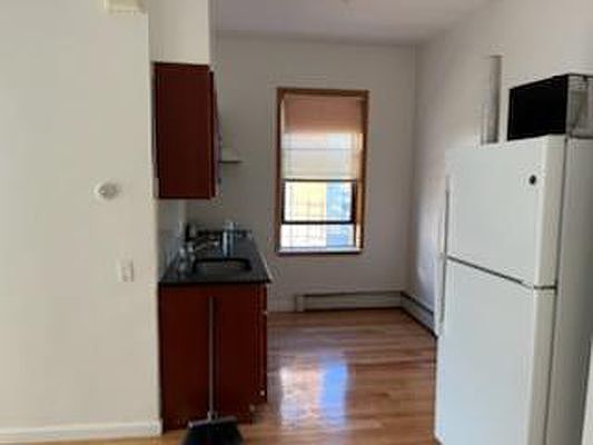 2nd image of 8628 16th Ave APT 2