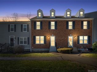 31 Newbury Ln #31, Wallingford, CT 06492