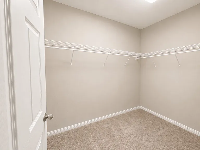 13029 Oak Hill Way — Photo 10