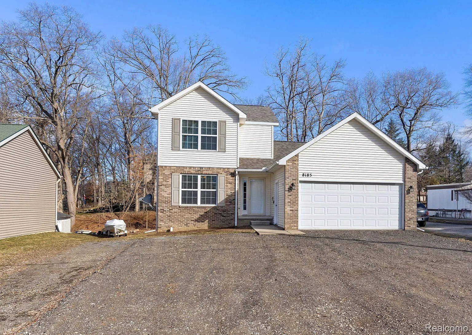 8185 Donna Lou Dr photo 1