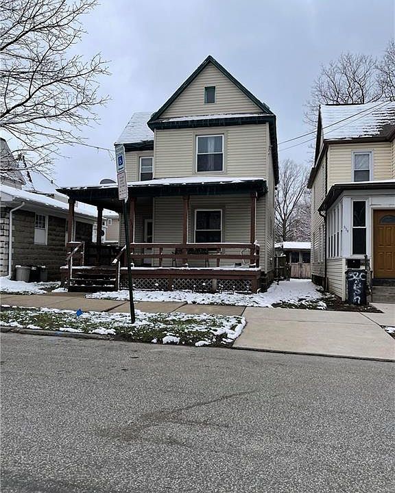2nd image of 524 Ash St