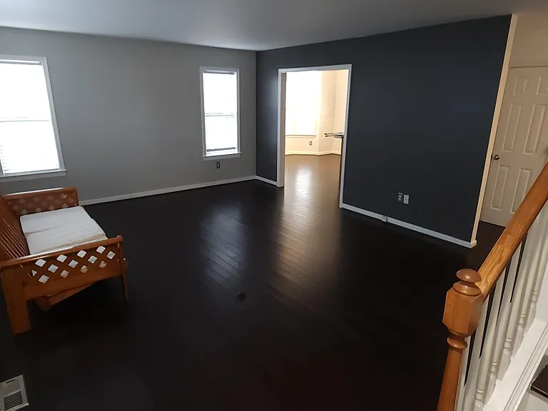 6917 Vanderbilt Ave — Photo 28