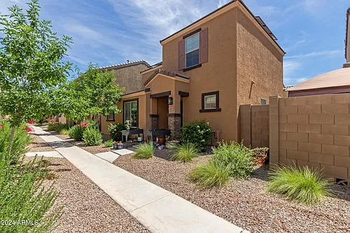 8216 W Albeniz Pl Photo 1