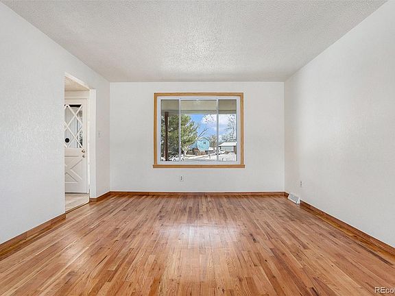 5th image of 2137 S Zephyr Street