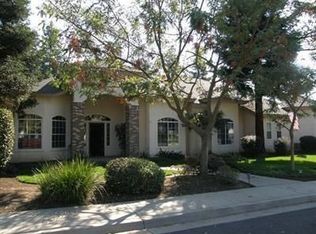 619 Walnut Dr, Fowler, CA 93625