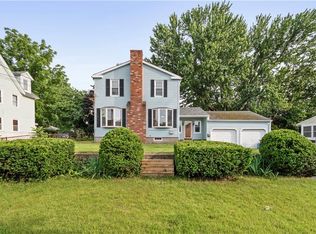 231 Division St, Pawtucket, RI 02860