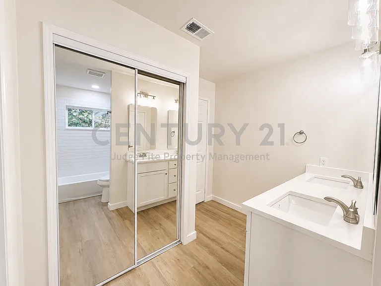 300 Lamesa Ct — Photo 20