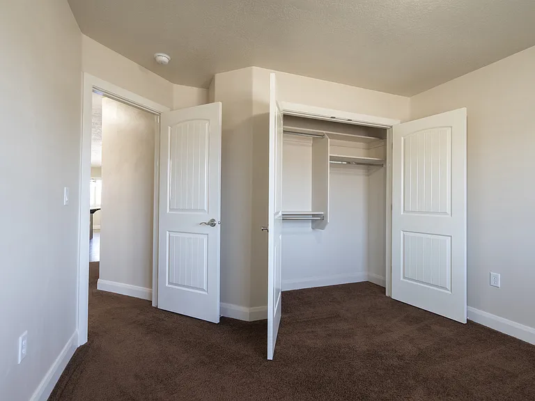 986 Camel Springs Dr — Photo 58