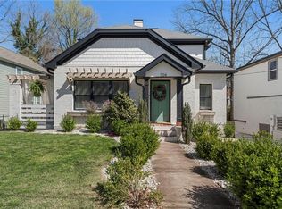 704 Rochelle Dr SW, Atlanta, GA 30310