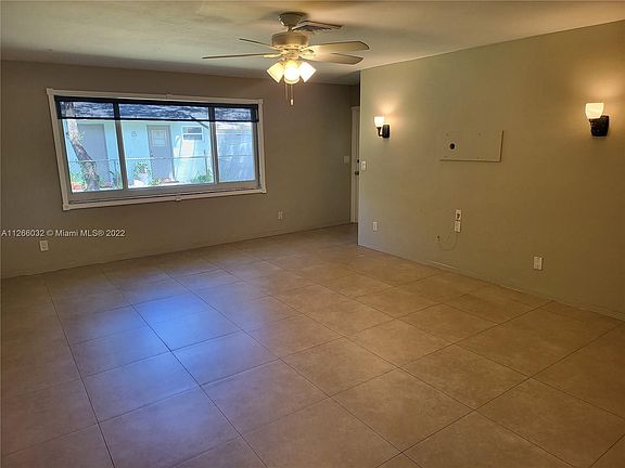 4th image of 4331 SW 54th Ct #A