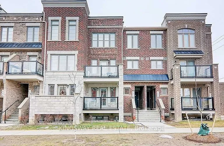 100 Parrotta Dr #92 — Photo 1