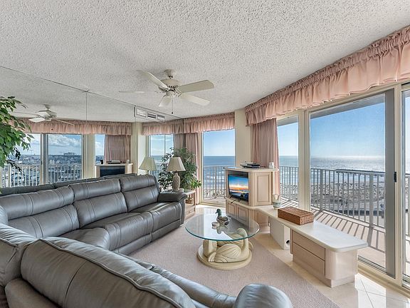3rd image of 921 Park Pl #801