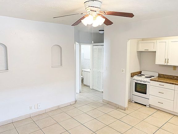 4th image of 1820 Taft St #9