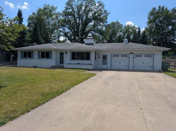 8904 Dolphin St, Portage, MI 49024