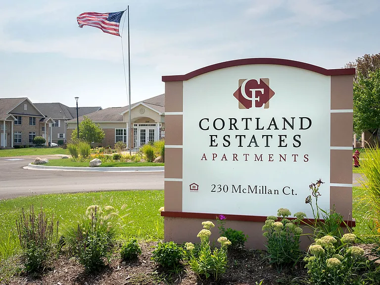 Cortland Estates — Photo 5
