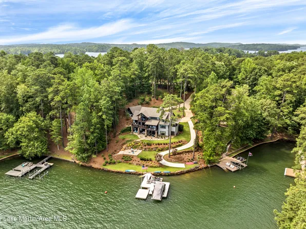 1329 N Rdg, Alexander City, AL 35010