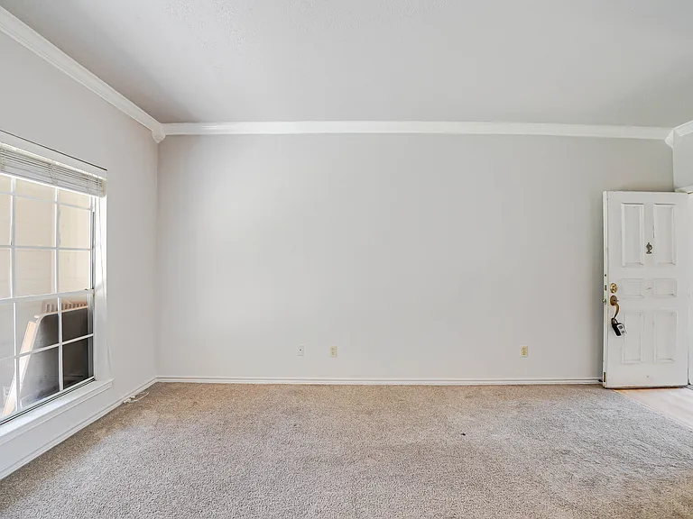 3550 Country Square Dr #409 — Photo 3