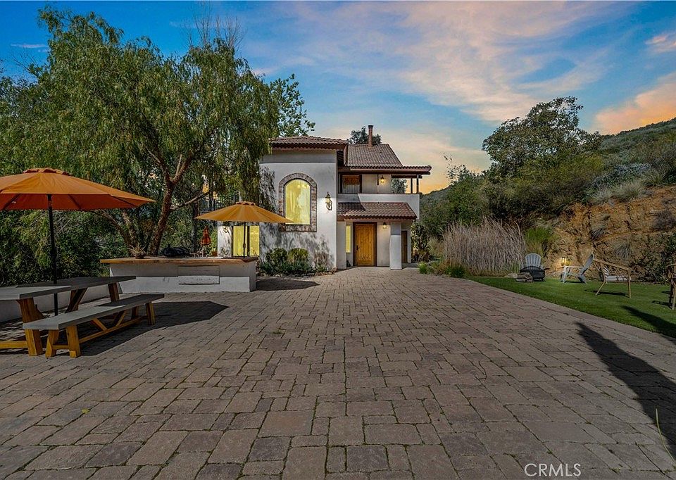 1st image of 24890 Mendoza Dr